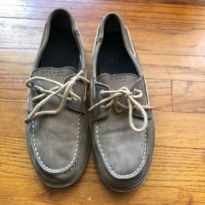 Boys size 6.  Top Sperry tan